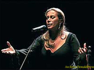 Gran recital flamenco y cante gitano de Salomé Pavón Ortega Recordando a los Míos próximo 30 de junio en la Sala Joaquín Turina de Cajasol en Sevilla.