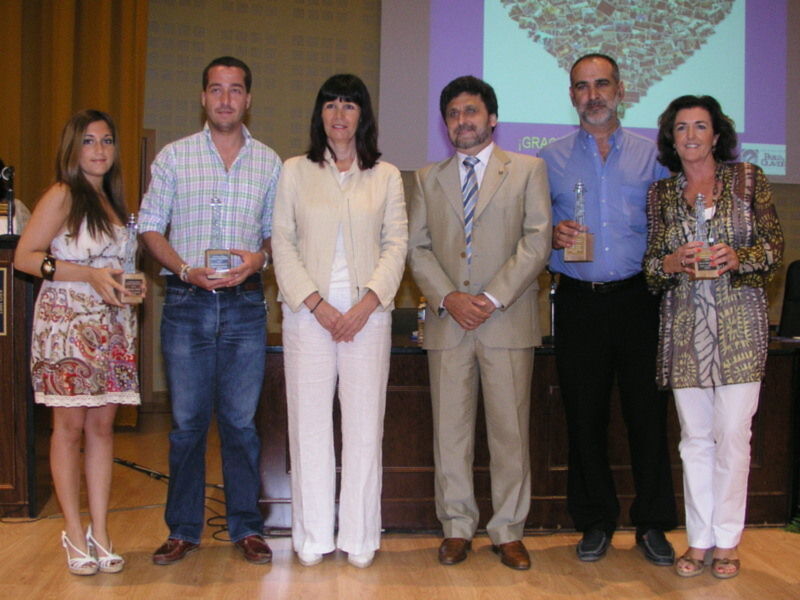 Más de mil personas han colaborado con la Oficina de Voluntariado de la Olavide desde su creación hace diez años