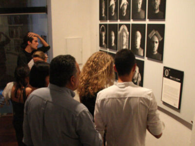 Continúa abierta al público en la sala El Fotómata la exposición de fotografías "Pixeladas"