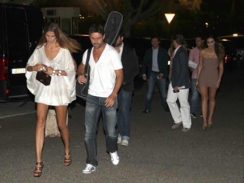 Laura Sánchez por primera vez en público con su novio, el cantante canario David Escanio