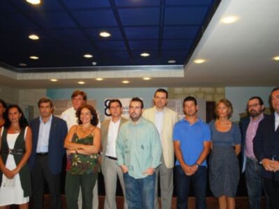La vicerrectora de Postgrado de la Universidad Pablo de Olavide ha presidido junto al alcalde de Carmona la inauguración de los Cursos de Verano de esta semana
