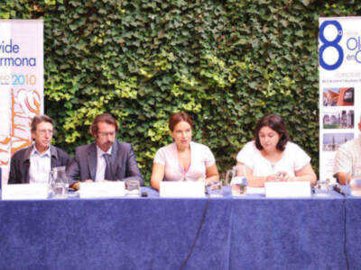 La vicerrectora de Postgrado y el subdirector general de Personas Mayores de la Junta inauguran los cuatro seminarios de esta semana