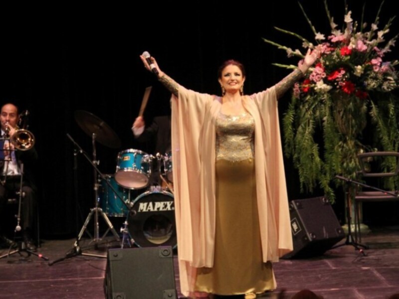 Ana Del Río, homenajea durante tres horas a Rafael de León, Maestro Solano y Manolo Garrido