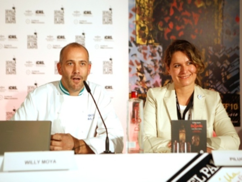 El Chef Willy Moya aromatiza diez platos típicamente andaluces con agua de Sevilla