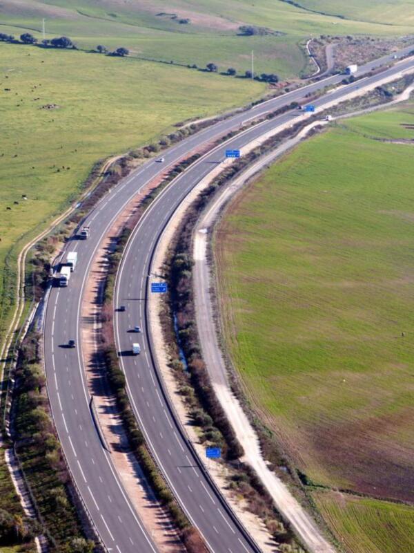 La UPO y GEA 21 desarrollarán un sistema inteligente para el control del impacto ambiental en ingeniería civil