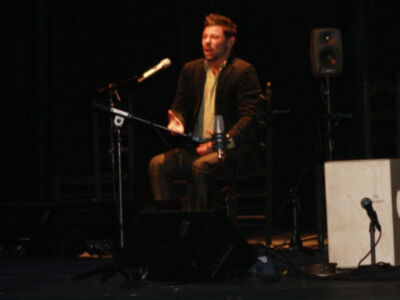 Miguel Poveda realiza un concierto a beneficio de Andex