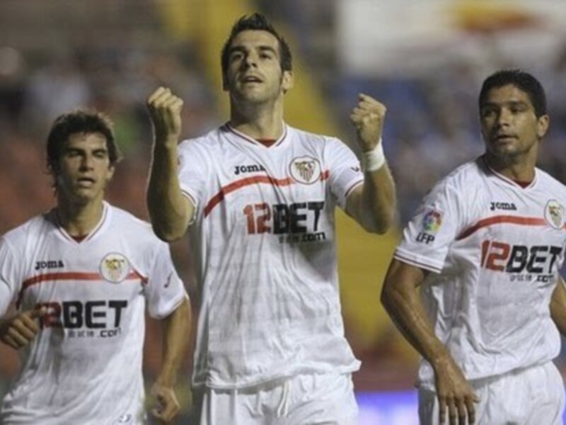 Negredo rescata al Sevilla en Copa (Villareal 3-3 Sevilla)