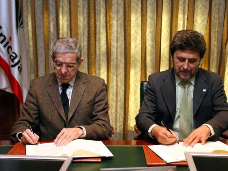 La UPO y UNICAJA firman un acuerdo de colaboración para impulsar programas de educación financiera