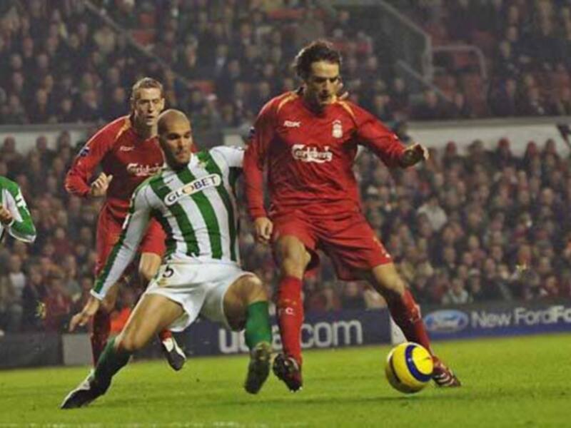 El Real Betis plantea un  partido benéfico para la operación de Miki Roqué