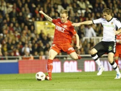 El Sevilla ya tiene el quinto puesto a tiro tras ganar en Valencia (0-1)