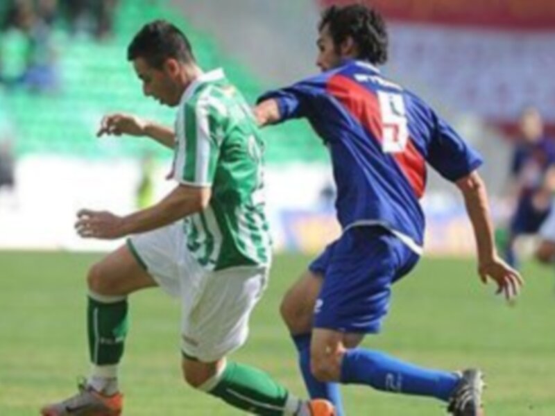 El Betis pierde el liderato en favor del Rayo Vallecano (1-0)