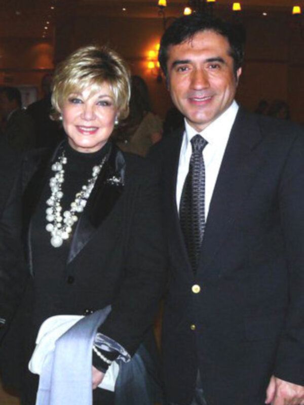 Antonio Montiel pregonará la XXX edición de "Un Clavel para el Rocío"