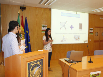 El IES Ruiz Gijón, de Utrera, gana el concurso "Emprender Hoy, Futuro para Mañana", organizado por FEBiotec y Grupo Hespérides Biotech