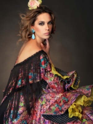 Estampas de la Feria de Abril junto a la Giralda