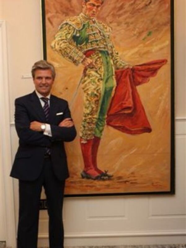 Eugenia Martínez de Irujo con la Duquesa de Alba en inauguración exposición taurina de la fundación  Pequeño deseo 