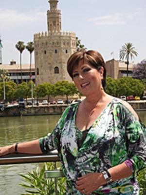 "La noche se mueve" en Lora del Río con Isabel Fayos