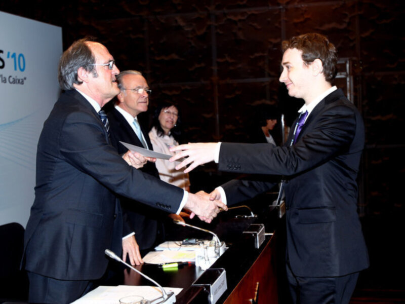 El alumno de la UPO Víctor Francisco Blasco, ganador de una beca de La Caixa para estudiar un master en España