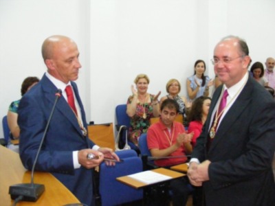 El socialista Manuel Camino, investido por segunda vez  como Alcalde de Gines 