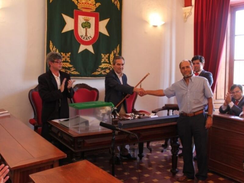 Francisco Javier Reinoso Santos, reelegido por tercera vez alcalde de Lora del Río  