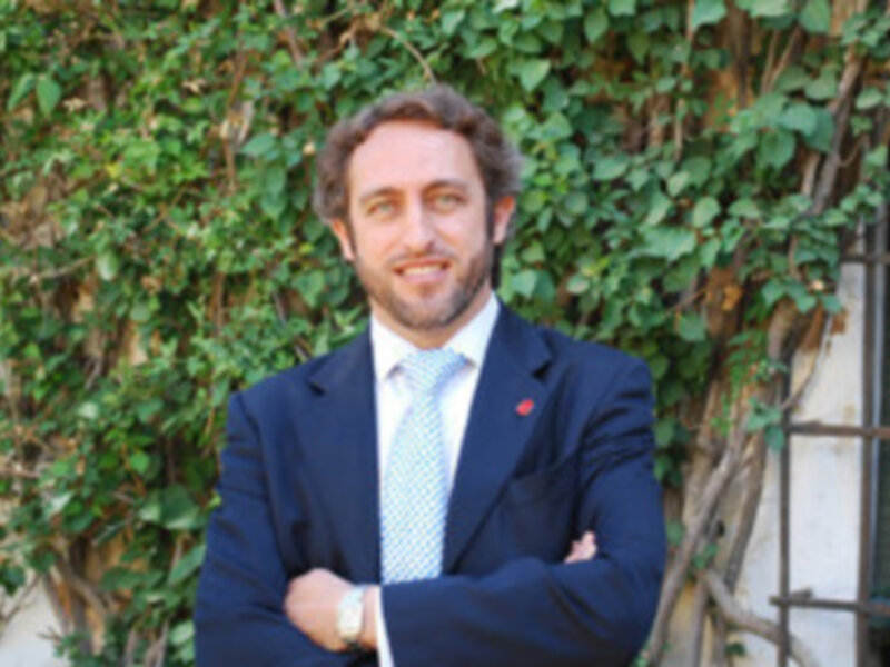 El secretario de los Jóvenes Empresarios de Sevilla reclama que se facilite el crédito a las empresas, en los cursos de verano de la UPO