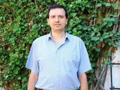 Juan Luis Pavón apuesta por la fusión entre asociaciones y ongs para incrementar su fortaleza, en la conferencia impartida en los cursos de verano de la UPO