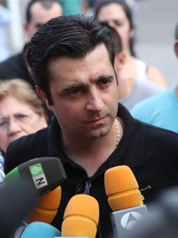 La familia de Ortega Cano, feliz por el alta y cauta en cuanto a su recuperación 