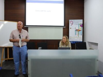 La directora de la residencia SAR Santa Justa en Sevilla afirma en los cursos de verano de la UPO que los mayores deberían participar en la toma de decisiones en la etapa previa al ingreso en una residencia