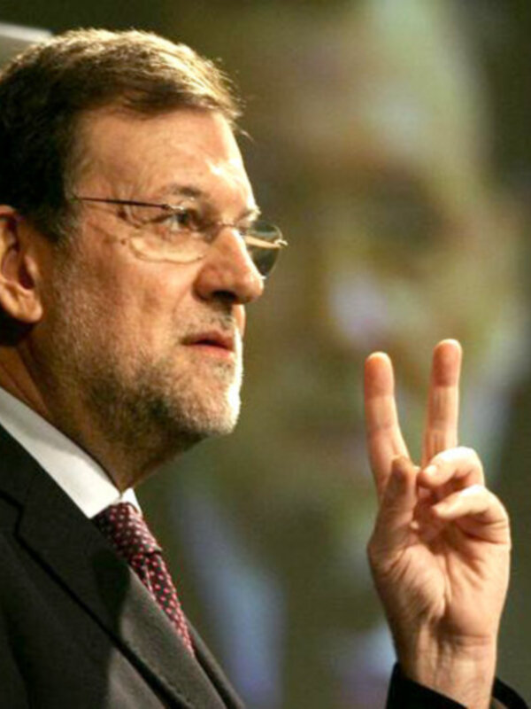 Esa sangre veloz de los artistas." Un mesías en noviembre"