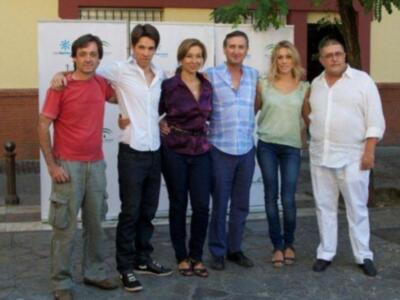 El Merchandising de la boda de la duquesa de alba y las sevillanas de la boda del siglo y medio....