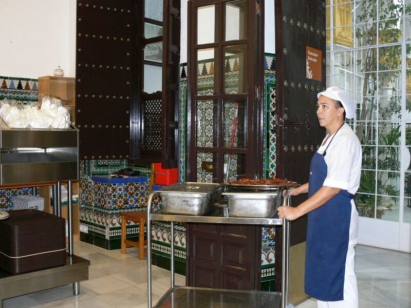 El Comedor Social San Juan de Dios de Sevilla ,un año apostando por los más desfavorecidos