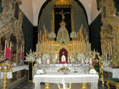 Espectacular altar de cultos de Triduo en honor a María Stma. de las Angustias Coronada de Alcalá del Río&#8207;