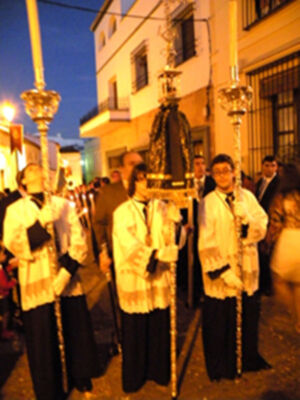 Procesión de gloria de la Virgen de la Soledad de Alcalá del Río con motivo de la imposición del Fajín de S. M. EL Rey Juan Carlos I