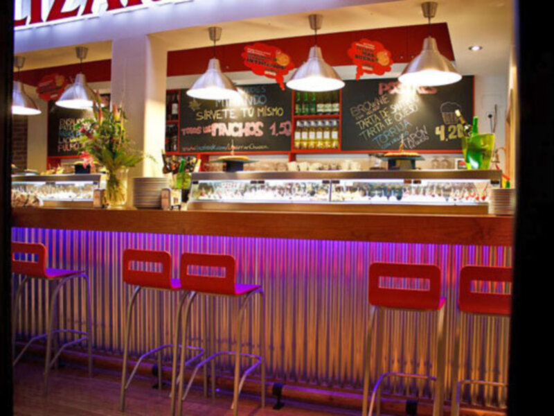 El madrileño barrio de Chueca acoge una nueva taberna de pinchos y tapas de la cadena Lizarran