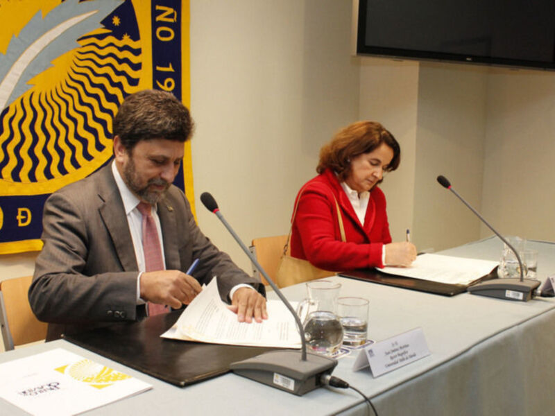 La UPO y la AEPMI impulsan el estudio sobre patologías mitocondriales, que afectan en España a más de 800 personas