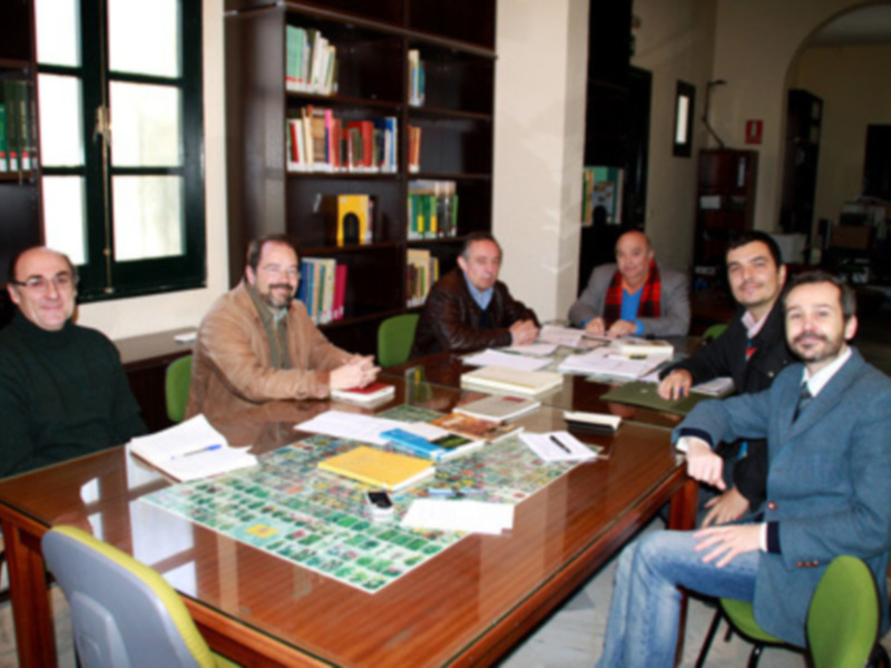 La Asociación Española de Parques y Jardines Públicos crea una comisión para el estudio de los Jardines Históricos.