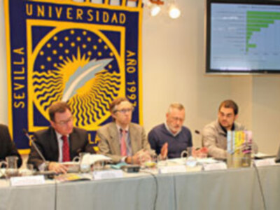 Francisco Llera presenta el III Upobarómetro: El 78% de los estudiantes de la UPO elige su carrera como primera opción