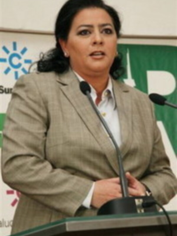 María del Monte recibe un caluroso homenaje del pueblo de Bormujos con motivo del día de la mujer 