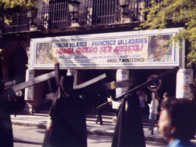 SU VOZ DE CALLES SOMBRÍAS