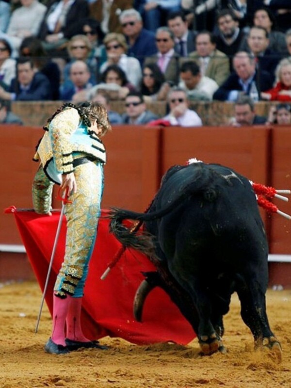 Ovaciones para Castaño y Alberto Aguilar