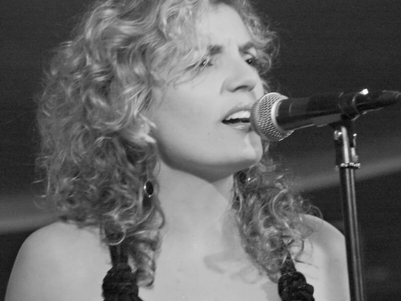 Paz de Alarcon y Alejandro Cruz Benavides "Noche de Jazz" Martes 29 a las 21.30h en Sevilla de Opera.