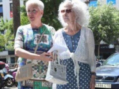 La duquesa  de Alba presidió la mesa petitoria de la esclerosis múltiple en Sevilla 