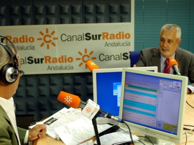 Griñán: "Si un banco pide dinero que solucione el problema de las hipotecas"