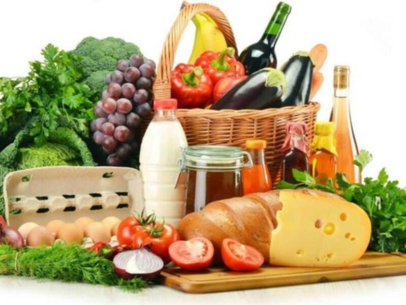 Beber mucho líquido y conservar bien los alimentos, claves para correcta alimentación en verano 