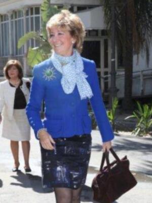 Esperanza Aguirre lo deja por su familia 