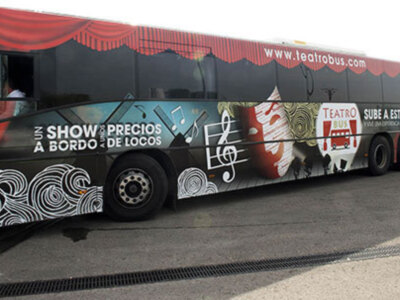 Los primeros autobuses teatro de España se ponen en marcha de la mano de Grupo Corporalia