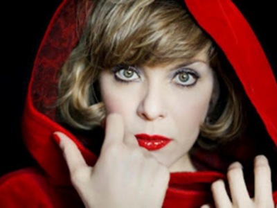 Pía Tedesco actúa por primera vez en Sevilla con su nuevo disco "Bordeaux" historias de cabaret