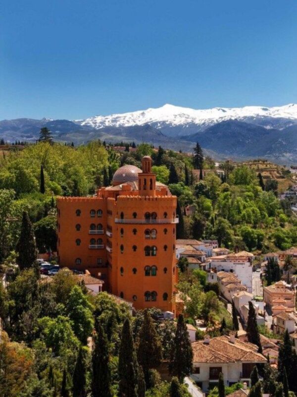 EL ALHAMBRA PALACE CUMPLE 103 AÑOS CON LA VISTA PUESTA EN EL MERCADO ASIÁTICO