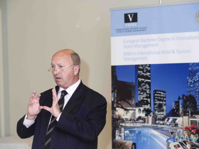 VATEL ACUDE A UNITOUR MÁLAGA CON PROGRAMAS DIRIGIDOS AL SECTOR HOTELERO ACTUAL 