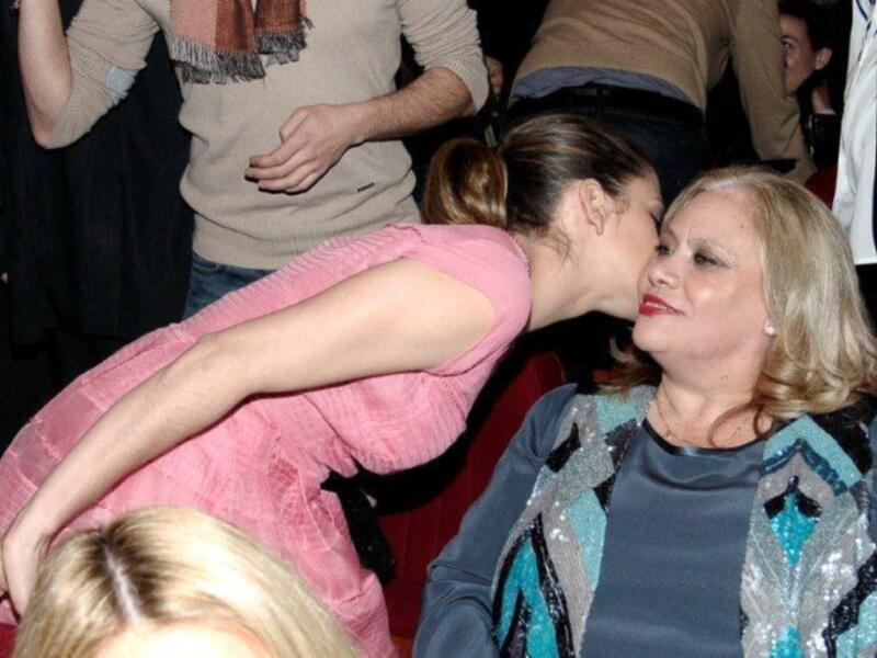 Carmina Barrios, 59 años, la madre de Paco y María León, candidata a la mejor actriz revelación  recibió el premio ASECAM de los críticos de Andalucía