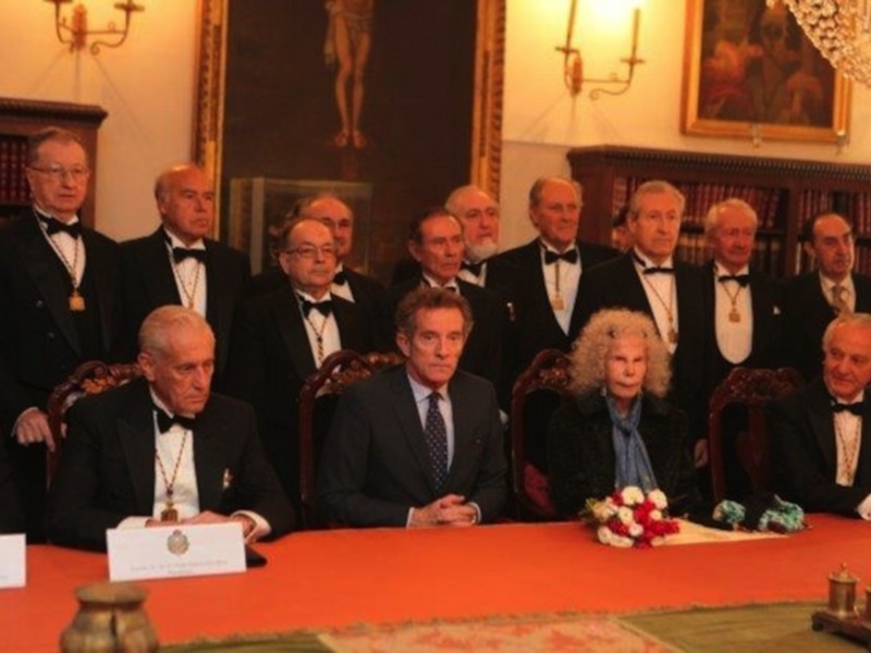 La duquesa de Alba, presidenta de honor de la fundación real academia de medicina y cirugía de Sevilla